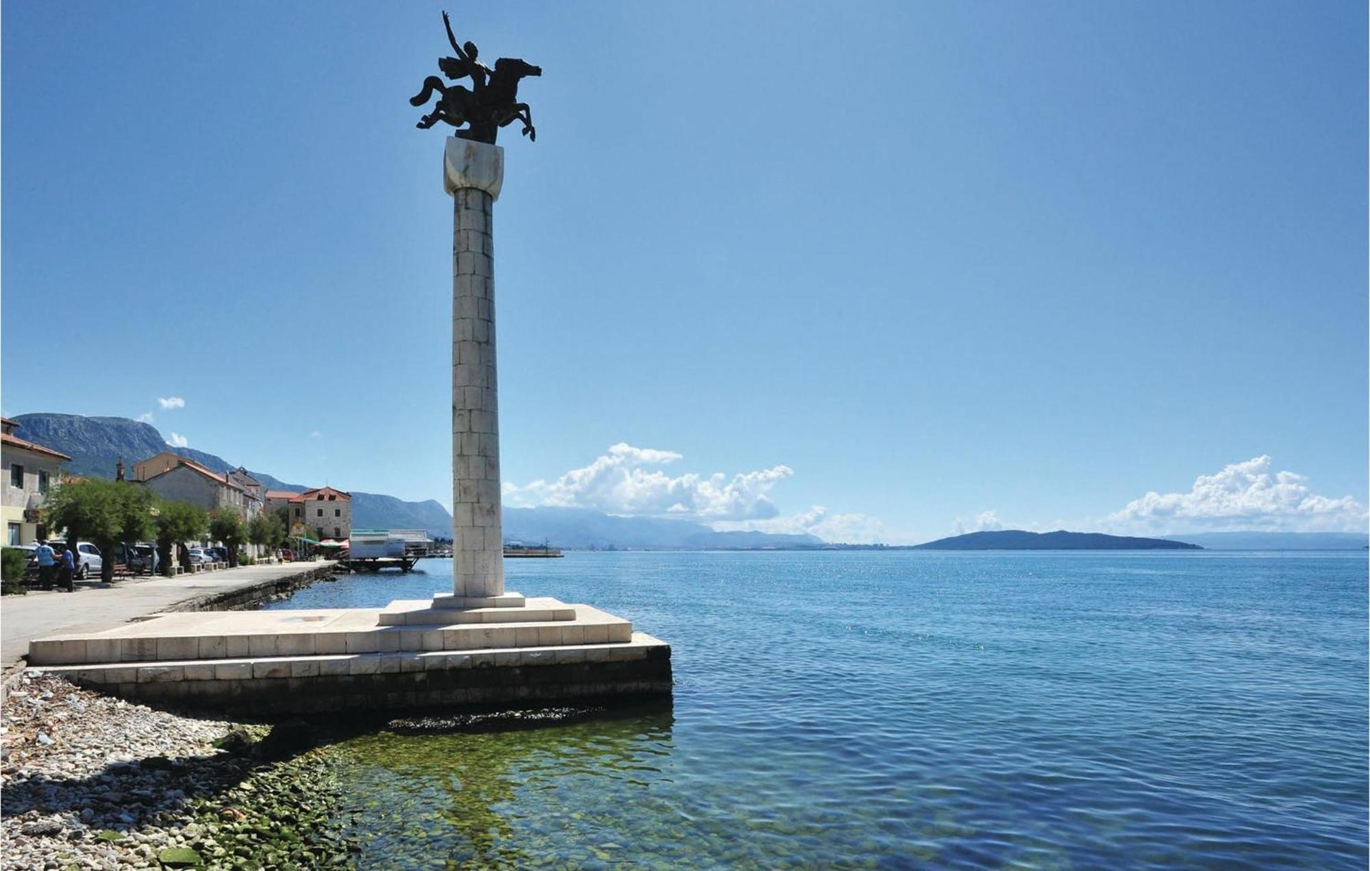 Gorgeous Apartment In Kastel Stari With Wifi Kaštela エクステリア 写真